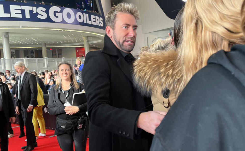 Nickleback's Chad Kroeger on the red carpet at the 52nd JUNO Awards • Photo: Michael Hollett