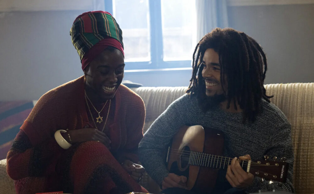 Lashana Lynch and Kingsley Ben-Adir in Bob Marley: One Love (2024)